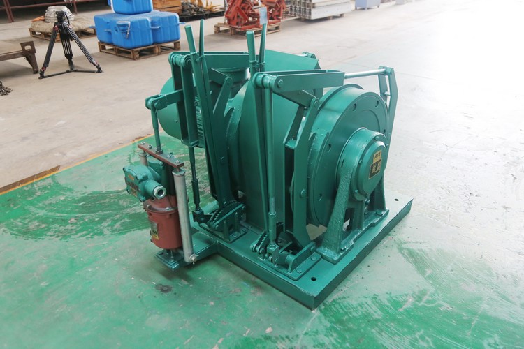Details To Pay Attention To When Working On Underground Mining Hydraulic Winch